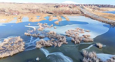 Donan Vali Uğur Boran Kuş Cenneti havadan görüntülendi