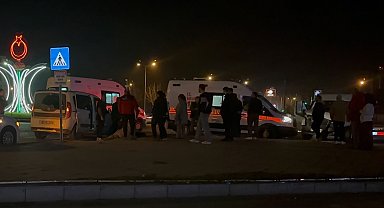 Düzce'de trafik kazası: Yaralanan kadının çocuğuna polis sahip çıktı