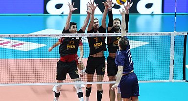 Efeler Ligi: Galatasaray: 3 - TÜRŞAD: 0