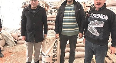 Emet'te doğal afetlerde zarar gören çiftçilere 15 ton arpa tohumu desteği