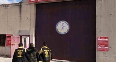 Erdek'te 12 yıl kesinleşmiş hapis cezasıyla aranan zanlı yakalandı