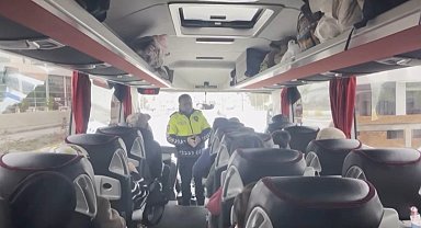 Erzincan polisinden "Emniyet kemeri sizi hayata bağlar" bilgilendirmesi