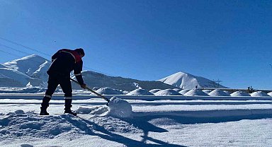 Erzurum -24,6 ile buz kesti