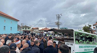 Eski Bakan Yardımcısı Ahmet Yıldız'ın babası son yolculuğuna uğurlandı