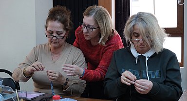 Eskişehir'de Odunpazarı kadınları atölyelerde sosyalleşiyor