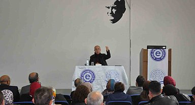 EÜ'de "Ayrıştırıcı Değil Kaynaştırıcı Bir Kavram Olarak Yaşayan Sünnet" paneli