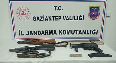 Gaziantep'te 18 adet kaçak silah ele geçirildi