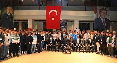 Gaziantepli öğrenciler Ahlat'ın tarihi ve kültürel alanlarını gezdi