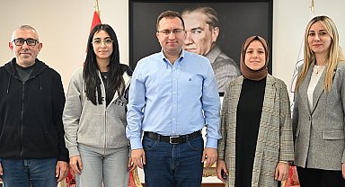 Gaziosmanpaşa Gençlik Merkezi öğrencisi Belinay, İngiltere'deki bir kolejden tam burs kazandı