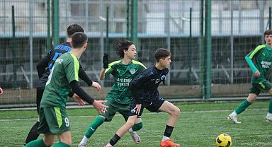 Gemlik Belediyespor farklı galip