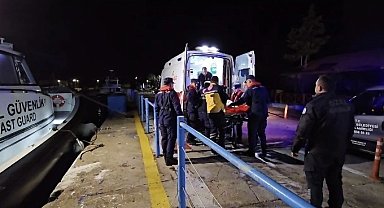 Gökçeada'da rahatsızlanan vatandaşın tıbbi tahliyesi Sahil Güvenlik ekiplerince gerçekleştirildi