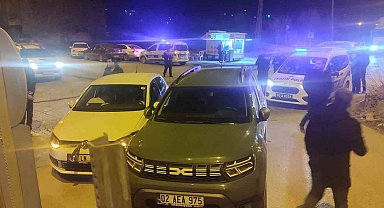 Gölbaşı'nda 2 otomobil çarpıştı: 1 yaralı