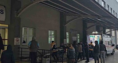 Gönen'de servis kazası: 4'ü ağır 26 yaralı