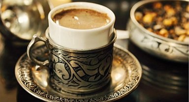 Güne bir fincan kahveyle başlamak sağlıklı mıdır?