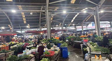 Halk pazarına yoğun ilgi