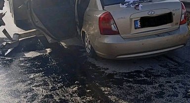 Hatay'da otomobil tırın altına girdi: 2 kişi yaralandı