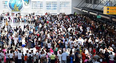 Havada yolcu ve personele sıkı takip!