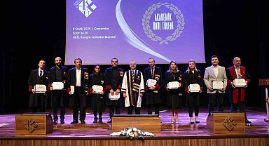 HKÜ'de "Akademik Ödül Töreni" gerçekleştirildi