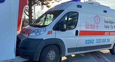 İçinde bebek olan ambulans kaza yaptı