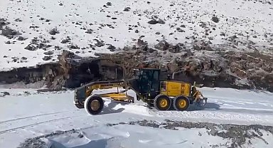 Iğdır'da 10 günde 77 kilometrelik yol kardan temizlendi