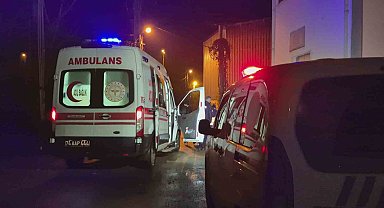 İki arkadaşın otomobil muhabbeti hastanede bitti