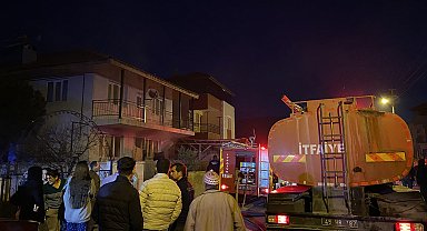 İki katlı evde yangın paniği