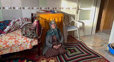 İki yıl önce gaspçılardan kurtulan 98 yaşındaki kadın kepçenin altında can verdi