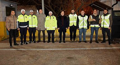 İl Emniyet Müdürü Yılmaz, yılbaşında görev yapan personeli ziyaret etti