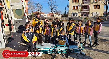 İlkokul öğrencilerine 112'nin acil durumlarda nasıl kullanılacağı anlatıldı