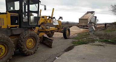 İnönü'de yol çalışmaları aralıksız devam ediyor