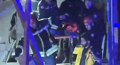 İnşaat halindeki binanın asansör boşluğuna düşen çocuk yaralandı