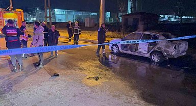 Isparta'da alevler içinde kalan otomobilin sürücüsü yanarak can verdi