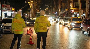 Isparta'da trafik denetimi: 24 saatte 15 araç trafikten men edildi