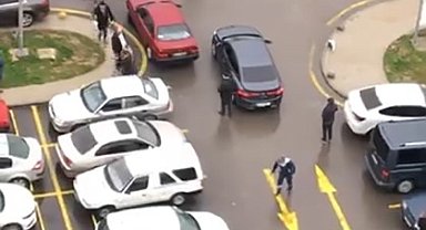 İSS çalışanları vatandaşa tekme tokat saldırdı