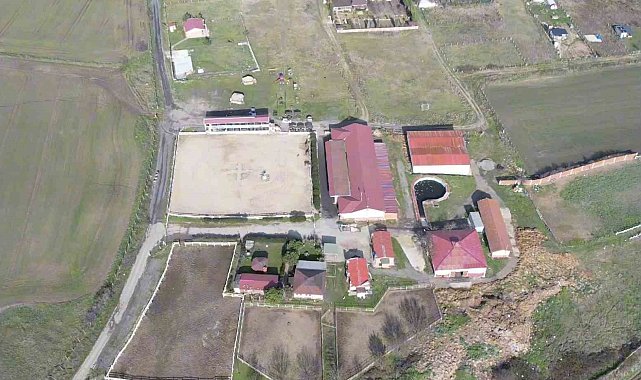 İstanbul'da jandarma aracının çalındığı at çiftliği böyle görüntülendi