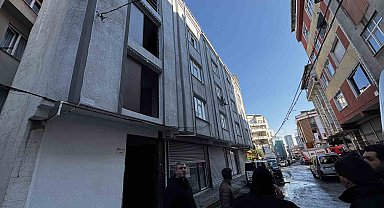 İşyeri çatısında yangın paniğe neden oldu