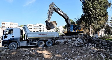 İzmir Bornova'ya ücretsiz halk otoparkı geliyor