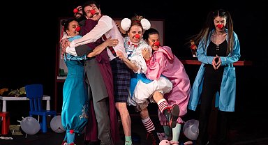 İzmir Şehir Tiyatroları sezonun ilk 3 ayında 17 bin seyirci ağırladı