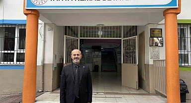 İzmir'de 46 yıllık öğretmene duygusal veda