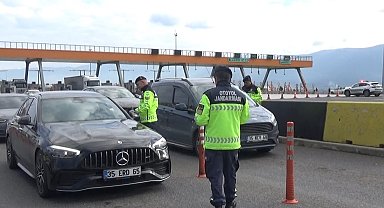 İzmir'de otoyolların güvenliği jandarmaya emanet