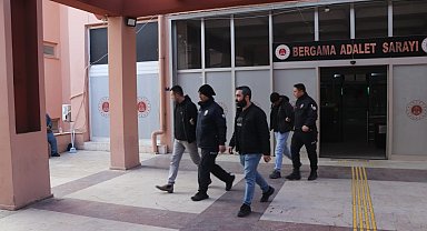 İzmir'de uyuşturucu operasyonu: 3 şüpheli tutuklandı
