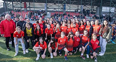 İzmir'de amatör altyapılara can suyu