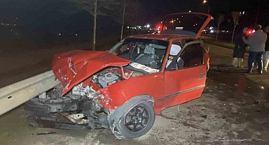 İzmit'te 3 araçlı zincirleme trafik kazası: 4 yaralı