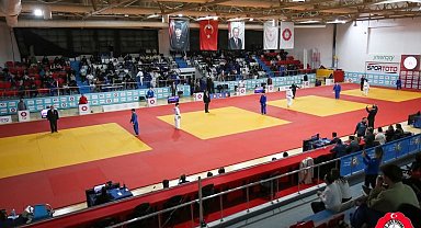 Judoda Denizlili Nazifhan Özen Türkiye Milli Takımına seçildi