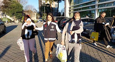 Kadın hırsızlar kucaklarında çocuklarıyla cezaevine gönderildiler