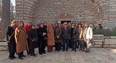 Kadınlar adım adım Manisa'yı geziyor