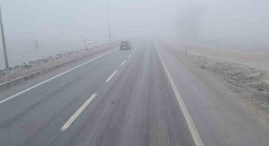 Karapınar'da sis etkili oluyor