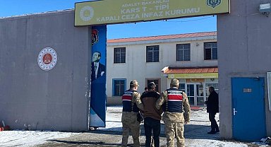 Kars'ta 4 yıl hapis cezası bulunan 2 kişi yakalandı
