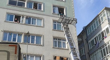 Kartal'da çatlaklar oluşan 7 katlı bina tahliye edildi