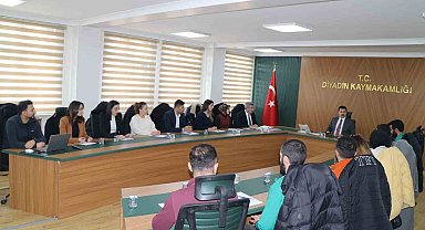 Kaymakam Karali, Gençlik merkezi yöneticileri ile bir araya geldi